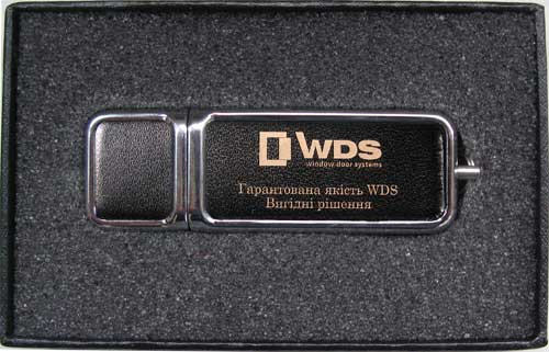 флешка с логотипом WDS